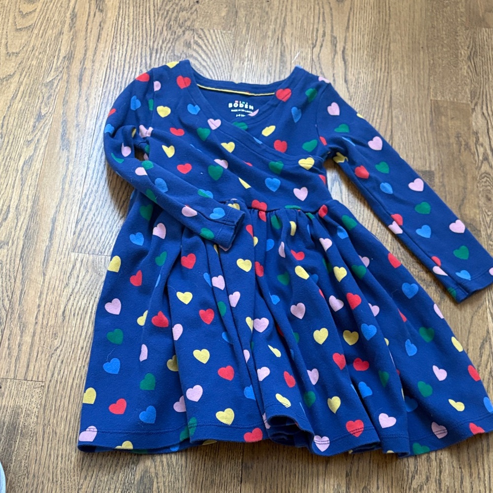 Mini boden heart dress